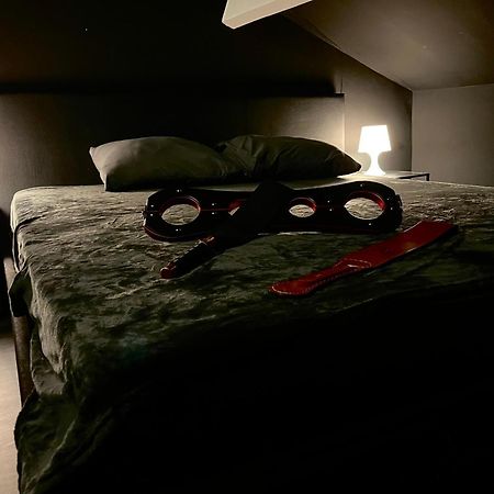 Amour D'Une Nuit, Loveroom Sarcelles Exteriör bild